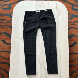 Black Ankle-Length Women's Pants